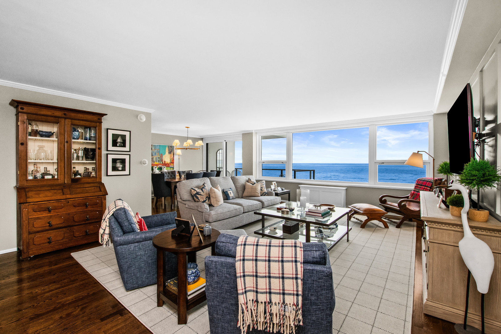 1630 Sheridan Road, Unit 8N Wilmette, IL 60091 - Photo 3 of 22 Gallery Image 3