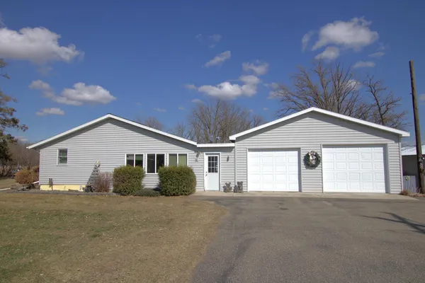 $212,750 | 18470 Highway 71, Wadena, MN 56482