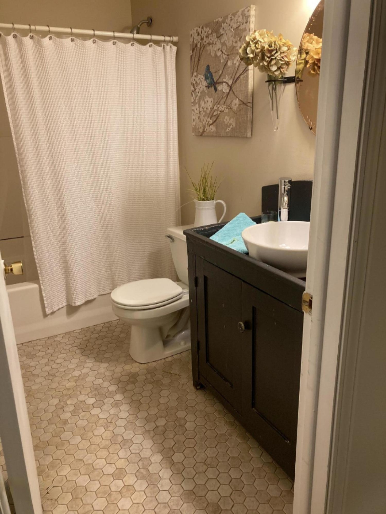 555 Cherry Road Manistee, MI 49660 - Photo 15 of 22 Master Bathroom