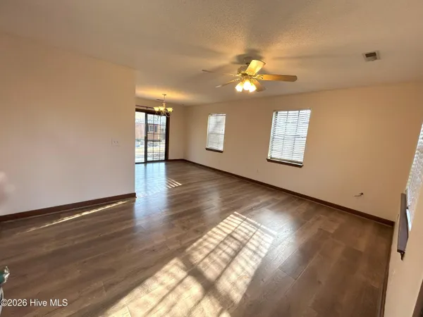 $1,895 | 137 Woodberry Court, Wilmington, NC 28411