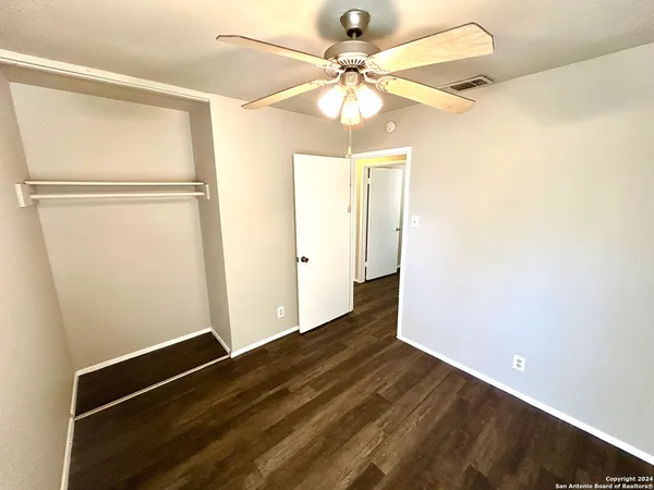 $1,445 | 206 Northview Drive, Universal City, TX 78148