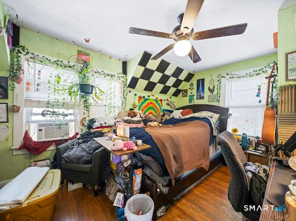 $279,900 | 182 Broad Street, Norwich, CT 06360