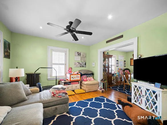 $279,900 | 182 Broad Street, Norwich, CT 06360