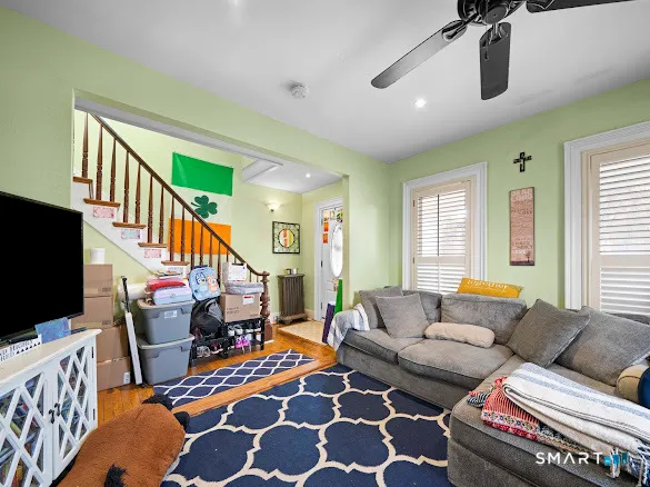 $279,900 | 182 Broad Street, Norwich, CT 06360