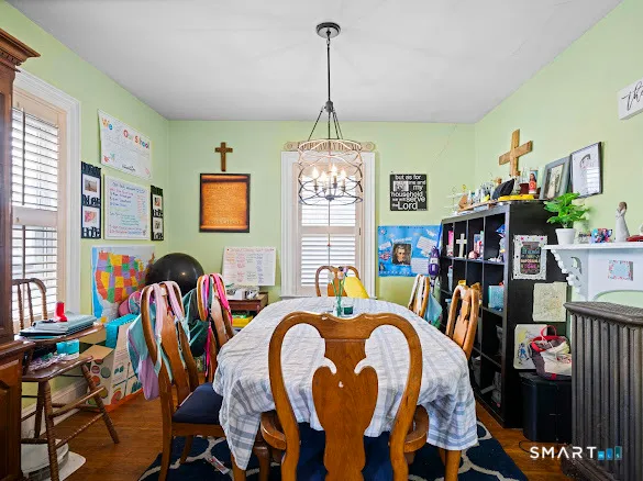 $279,900 | 182 Broad Street, Norwich, CT 06360