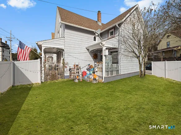 $279,900 | 182 Broad Street, Norwich, CT 06360