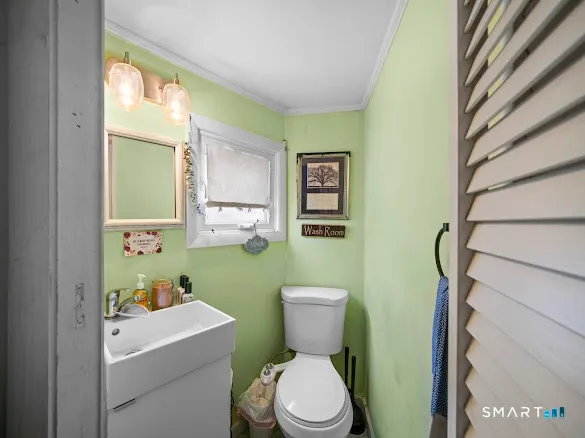 $279,900 | 182 Broad Street, Norwich, CT 06360