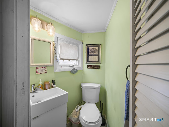 182 Broad Street Norwich, CT 06360 - Photo 10 of 34