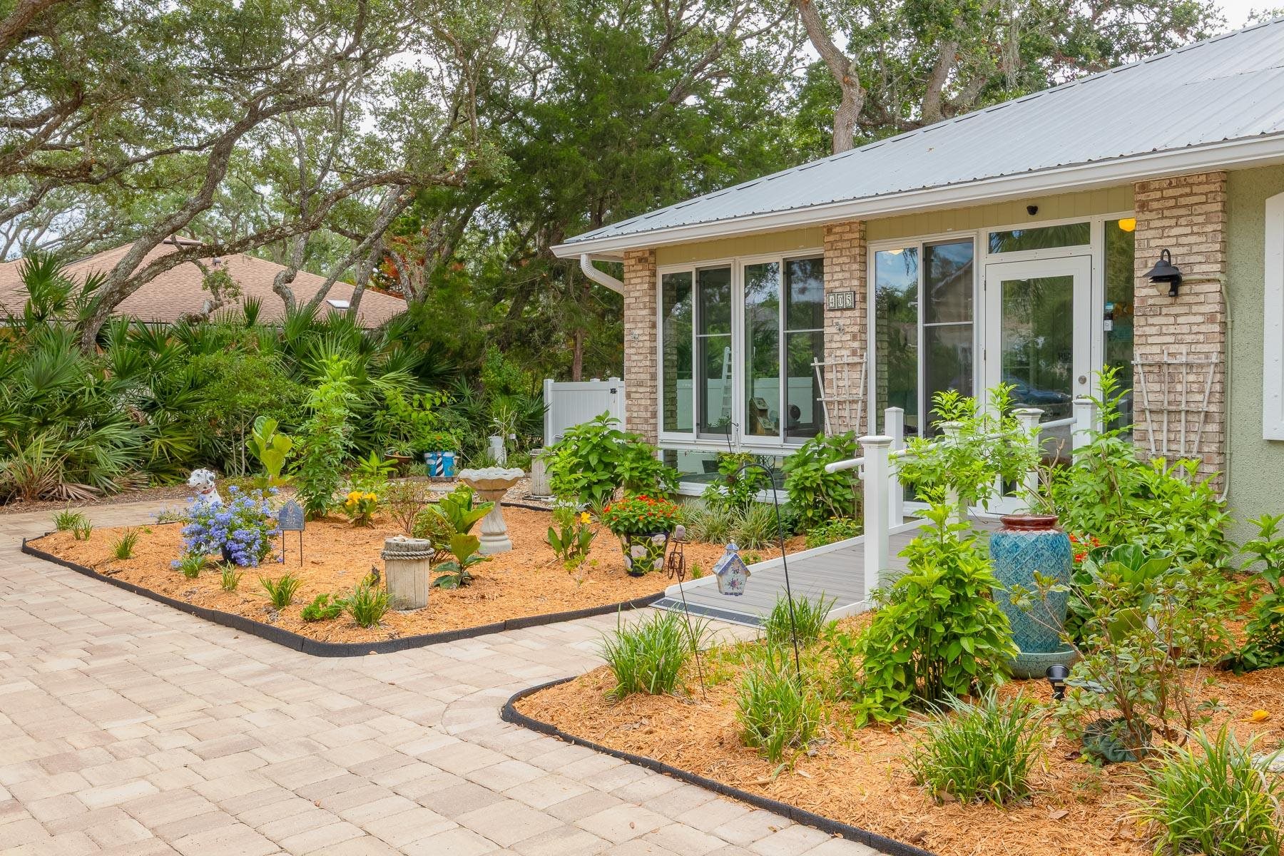 405 5th Street St. Augustine, FL 32084 - Photo 4 of 36