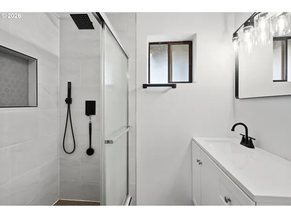 $300,000 | 1100 West 2nd Street, Arlington, OR 97812