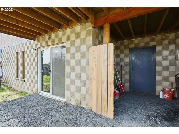 $300,000 | 1100 West 2nd Street, Arlington, OR 97812