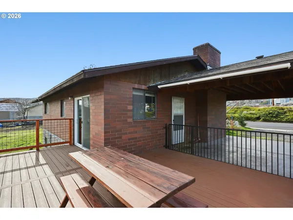 $300,000 | 1100 West 2nd Street, Arlington, OR 97812