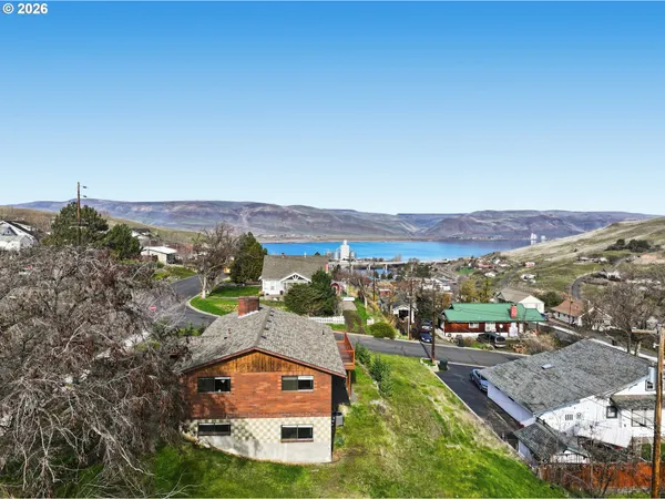 $300,000 | 1100 West 2nd Street, Arlington, OR 97812