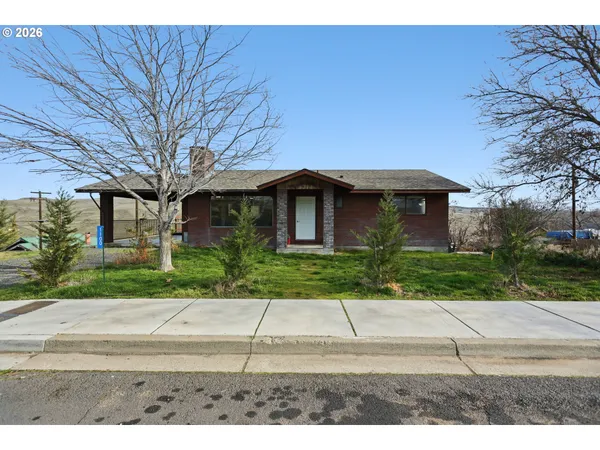 $300,000 | 1100 West 2nd Street, Arlington, OR 97812