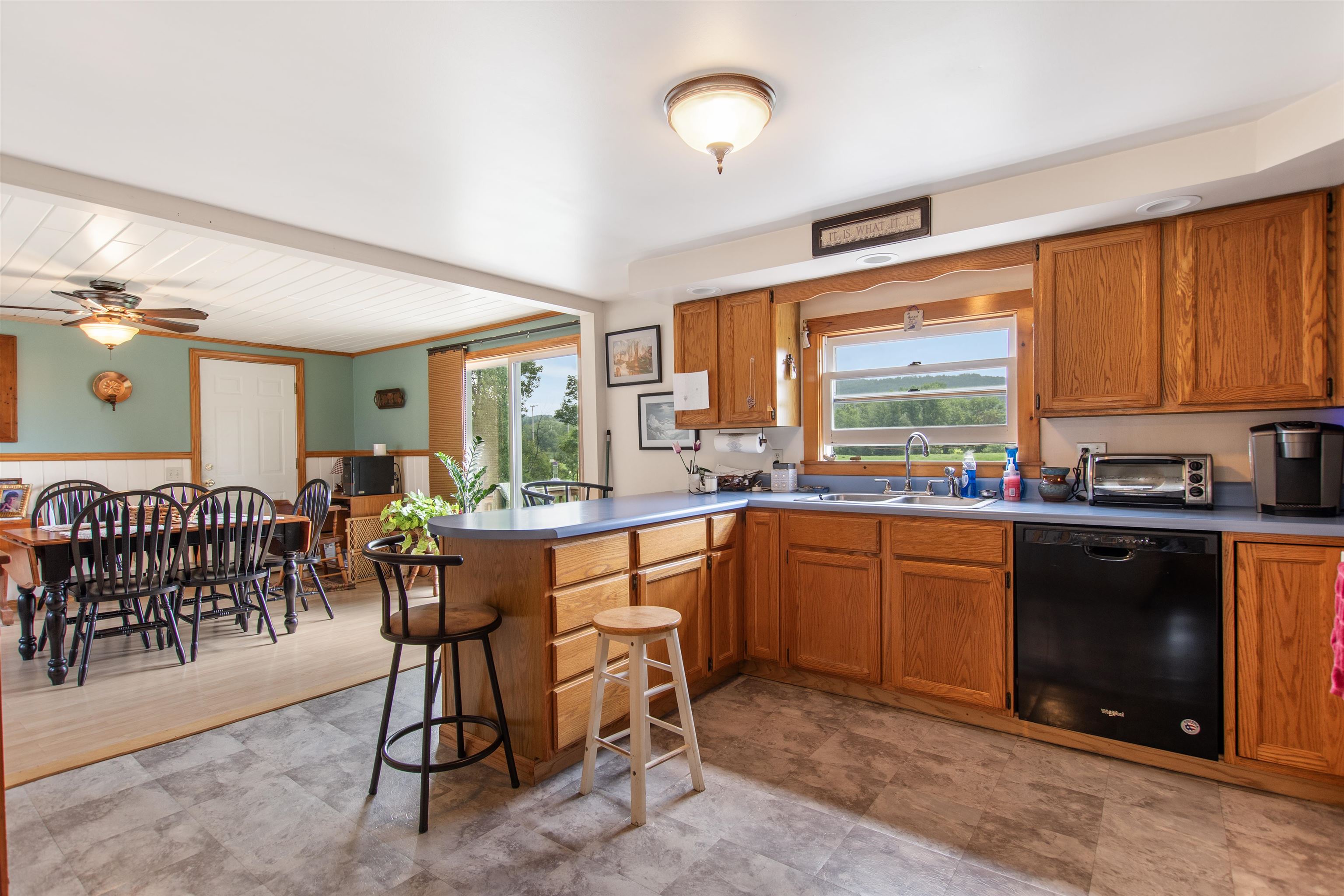 6646 Highway 102 Canaan, VT 05903 - Photo 5 of 32