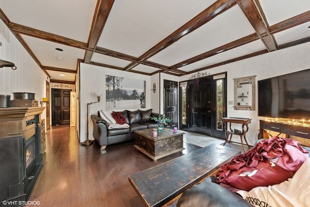 $195,500 | 507 South Lakeshore Drive, Mundelein, IL 60060