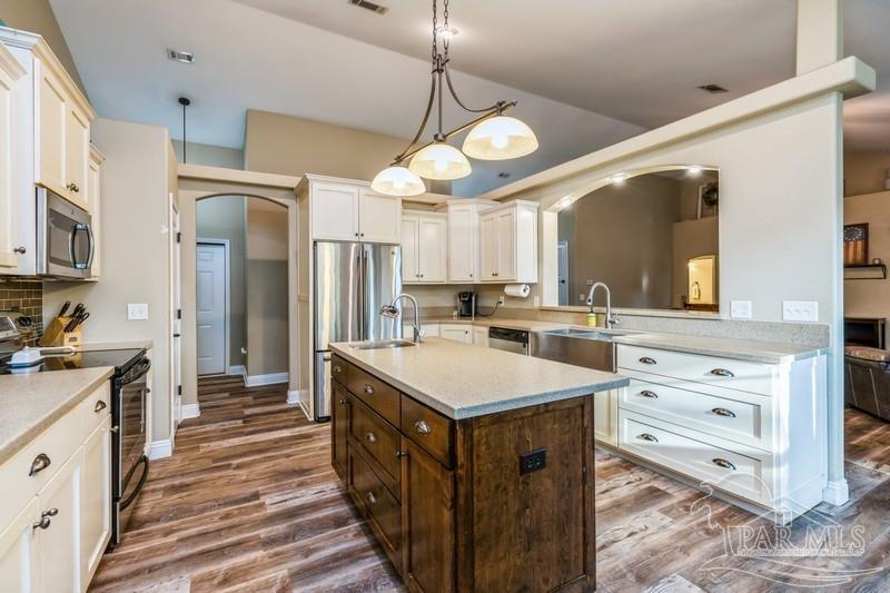 6001 Badger Road Milton, FL 32570 - Photo 4 of 34 Gallery Image 4