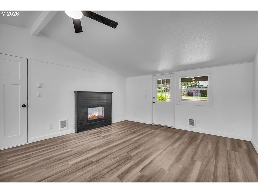 3698 Short Street Southeast Salem, OR 97302 - Photo 9 of 34