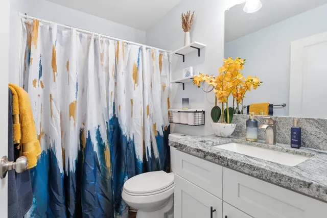 $515,000 | 374 West Main Street, Turlock, CA 95380