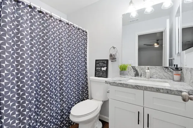 $515,000 | 374 West Main Street, Turlock, CA 95380