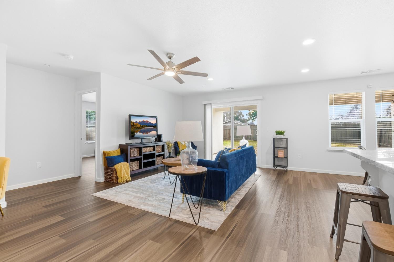 374 West Main Street Turlock, CA 95380 - Photo 5 of 22