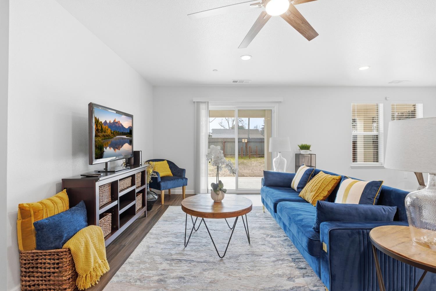 374 West Main Street Turlock, CA 95380 - Photo 6 of 22