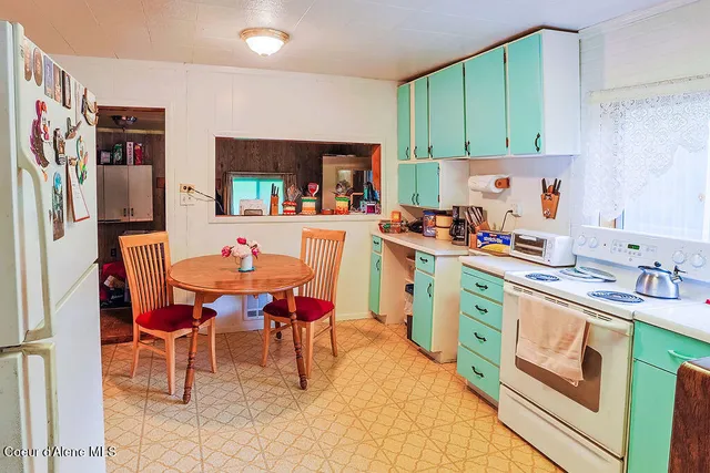 $300,000 | 164 West Fork Pine Creek Road, Pinehurst, ID 83850