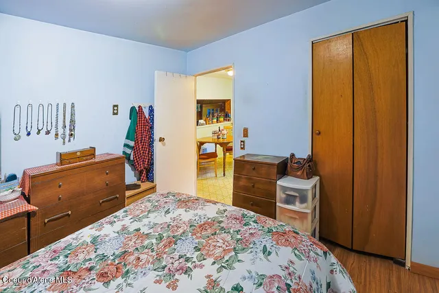 $300,000 | 164 West Fork Pine Creek Road, Pinehurst, ID 83850