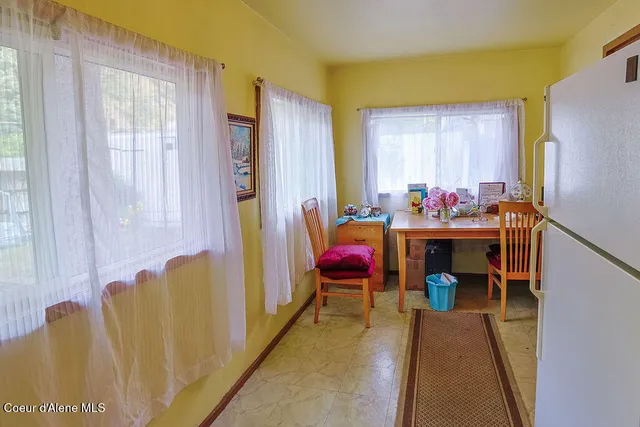 $300,000 | 164 West Fork Pine Creek Road, Pinehurst, ID 83850