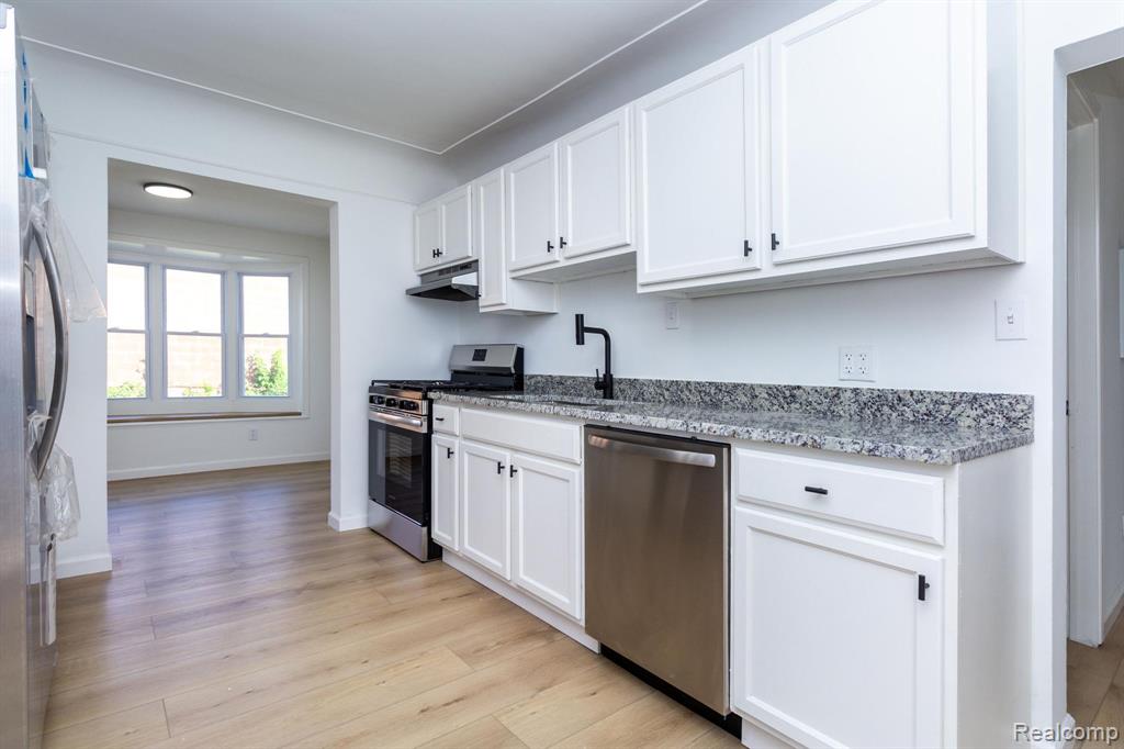 14930 East 10 Mile Road Eastpointe, MI 48021 - Photo 4 of 22