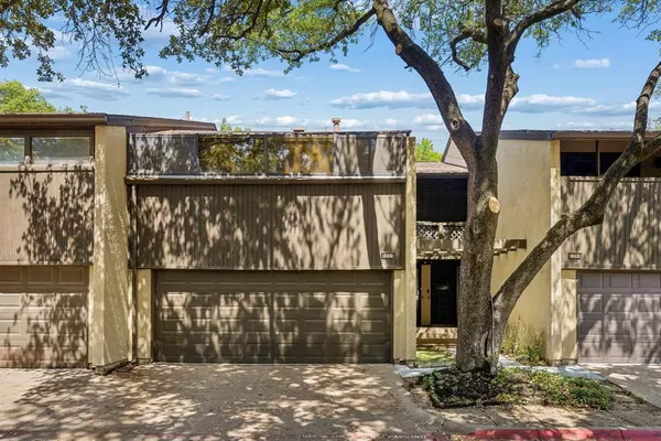 $259,900 | 1203 Portales Lane, Unit 1203, Irving, TX 75061