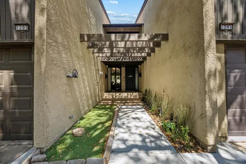 $259,900 | 1203 Portales Lane, Unit 1203, Irving, TX 75061