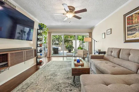 $259,900 | 1203 Portales Lane, Unit 1203, Irving, TX 75061