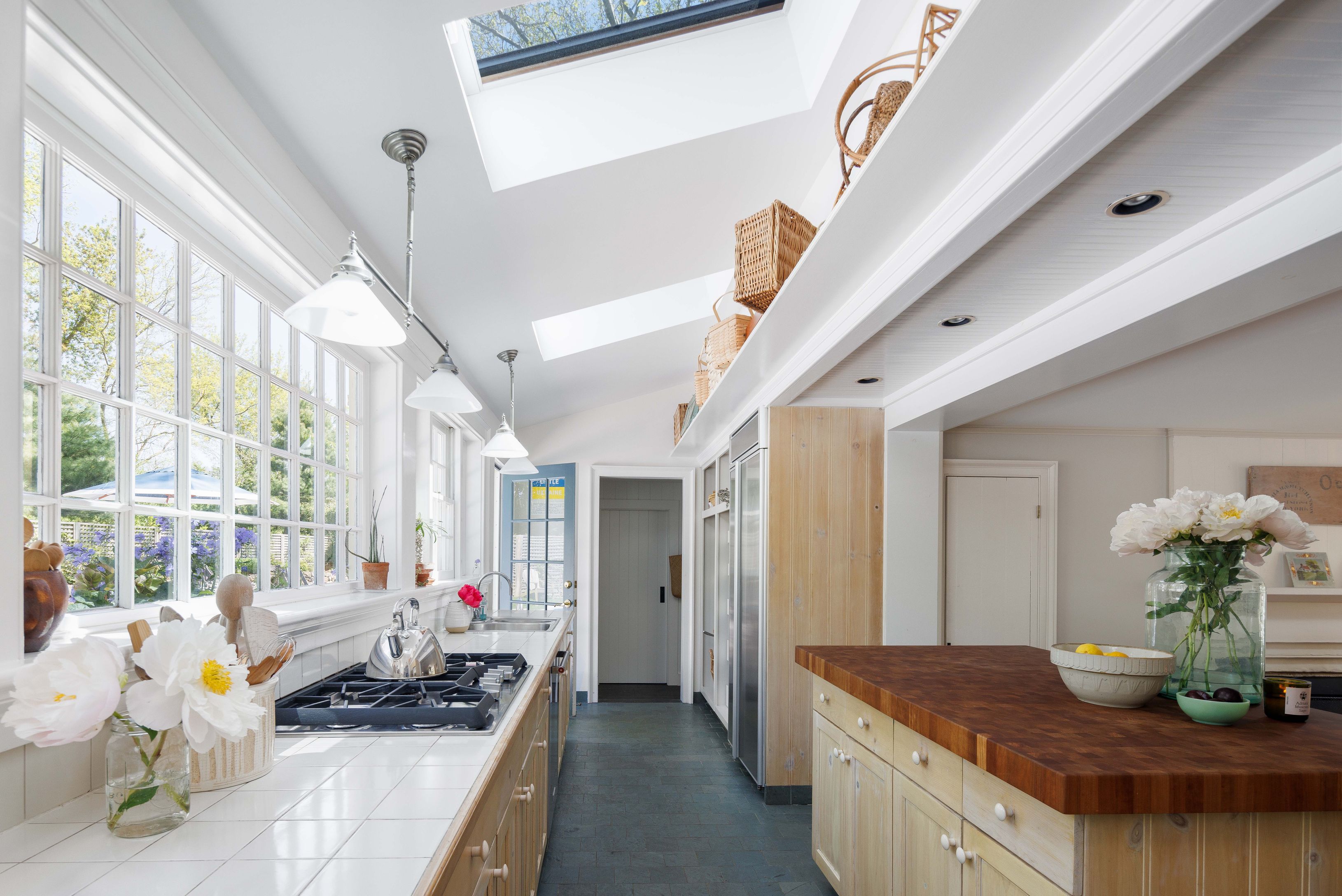 25825 Main Road Orient, NY 11957 - Photo 4 of 28