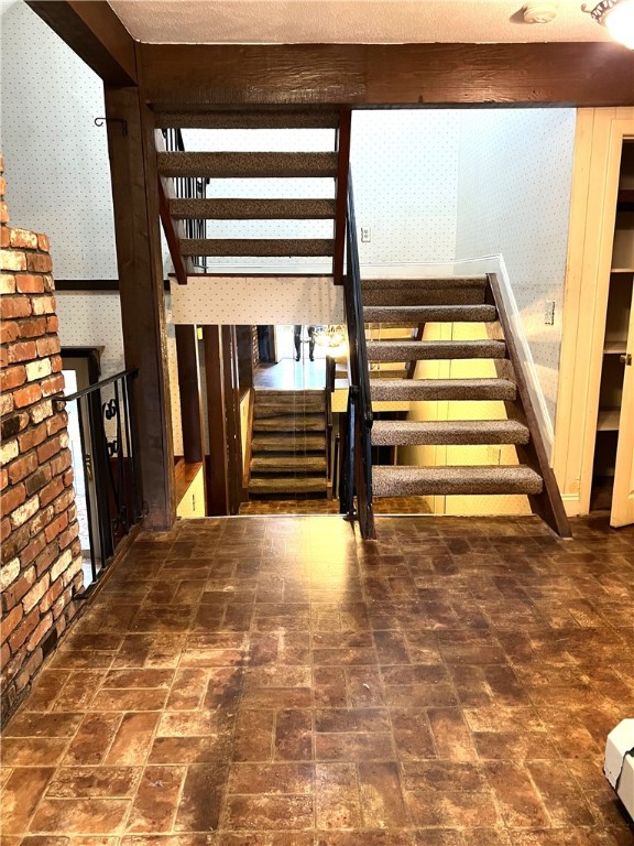 5 Pine Lane Johnston, RI 02919 - Photo 2 of 11