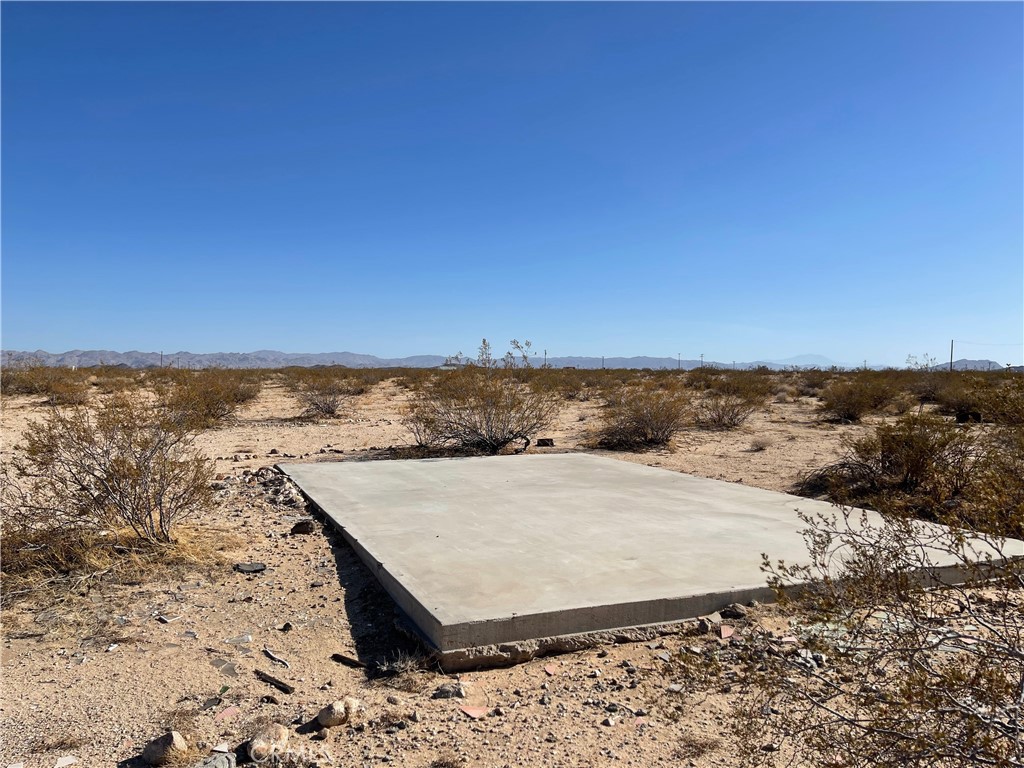 0 Cascade Road Joshua Tree, CA 92252 - Photo 7 of 11 a view of a ocean with beach