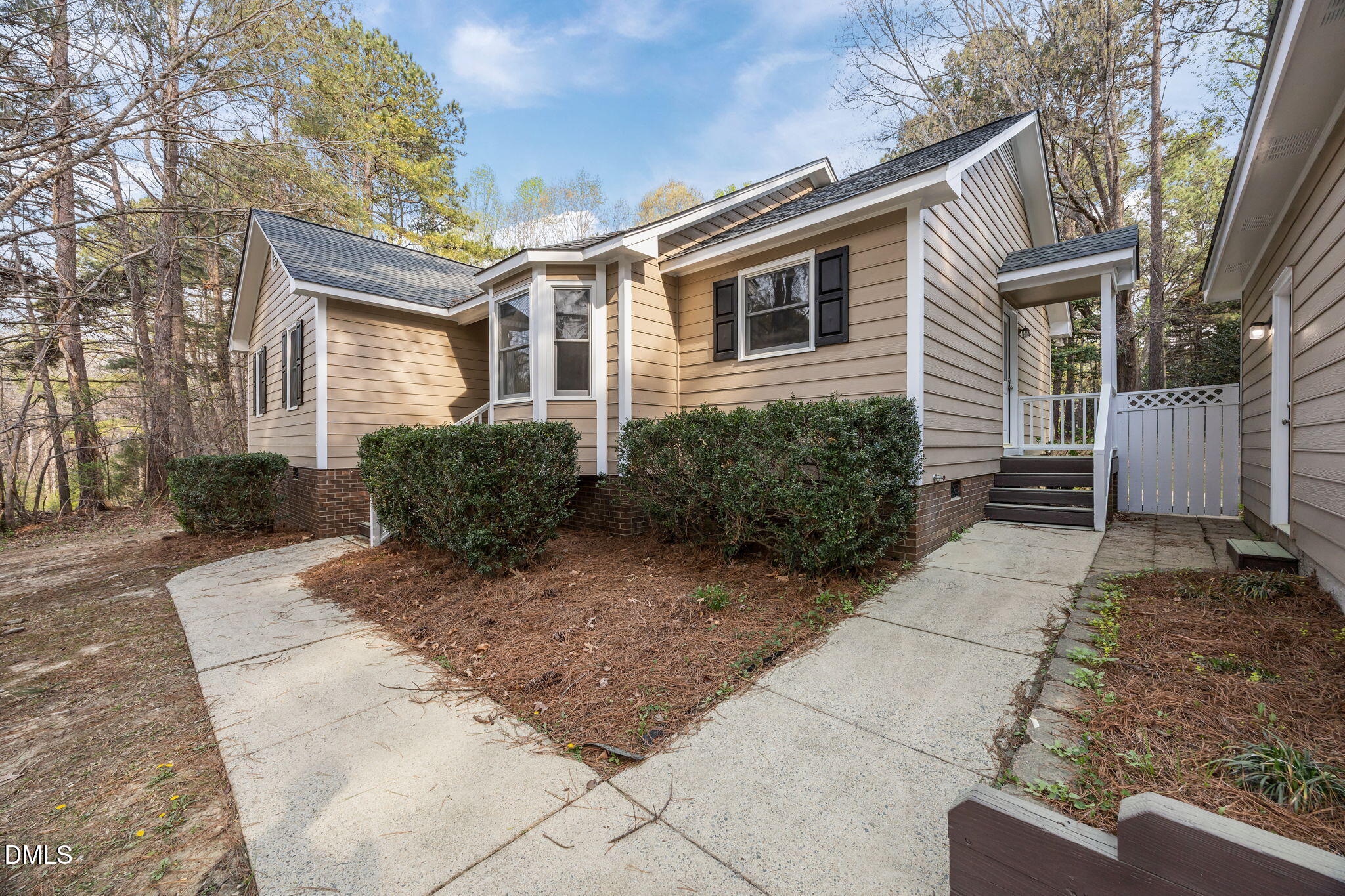 2908 Livery Way Raleigh, NC 27603 - Photo 4 of 34 24-web-or-mls-IMG_2188