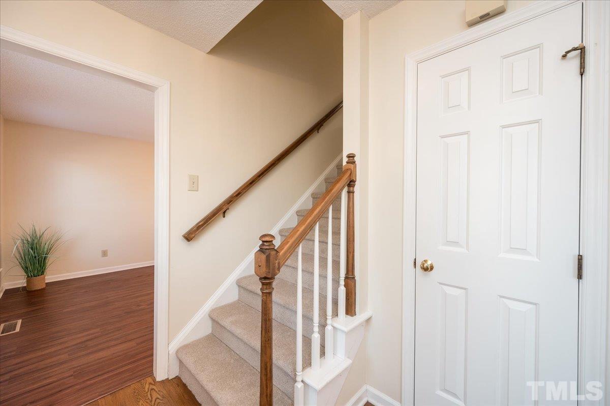 4912 Royal Adelaide Way Raleigh, NC 27604 - Photo 3 of 25 Gallery Image 3