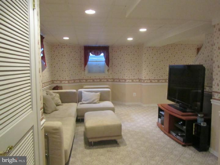 49 Lanfair Road Cheltenham, PA 19012 - Photo 22 of 25 Basement - Finished