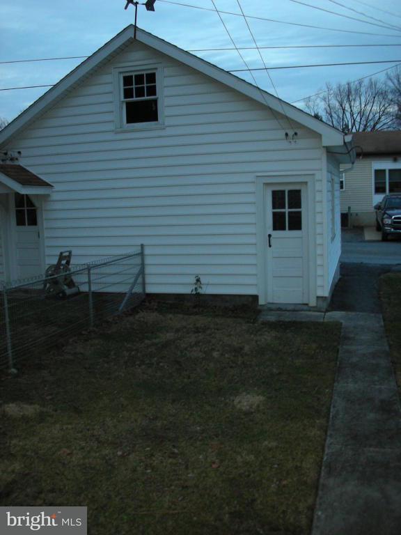 315 East New Street Lititz, PA 17543 - Photo 3 of 4 Gallery Image 3