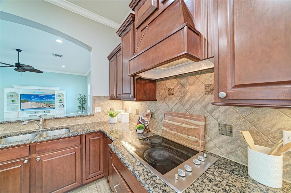 8438 Webber Road Sarasota, FL 34240 - Photo 38 of 68 Gallery Image 38