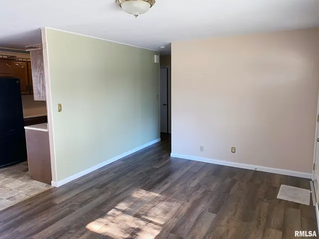 $1,995 | 1829 West Daytona Drive, Peoria, IL 61614