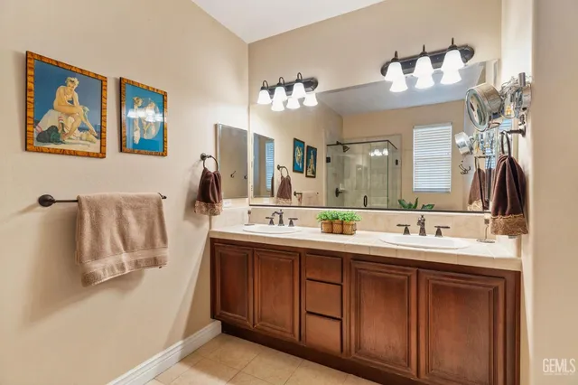 $544,500 | Undisclosed Address, Bakersfield, CA 93306