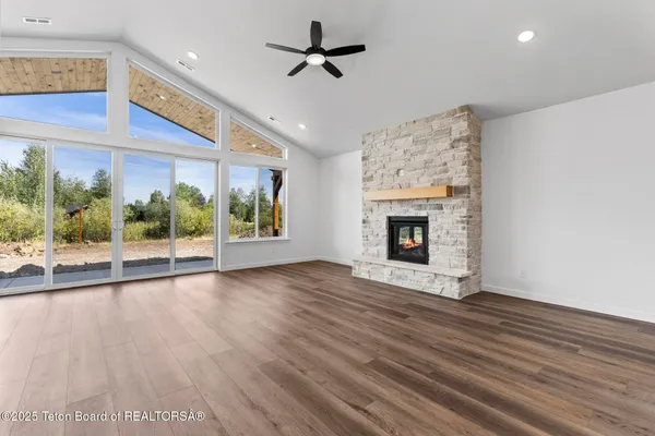 $1,065,000 | 228 Lakewood Road, Victor, ID 83455