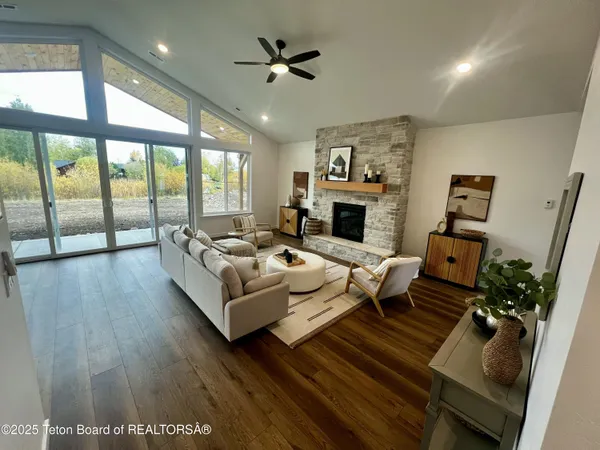 $1,065,000 | 228 Lakewood Road, Victor, ID 83455