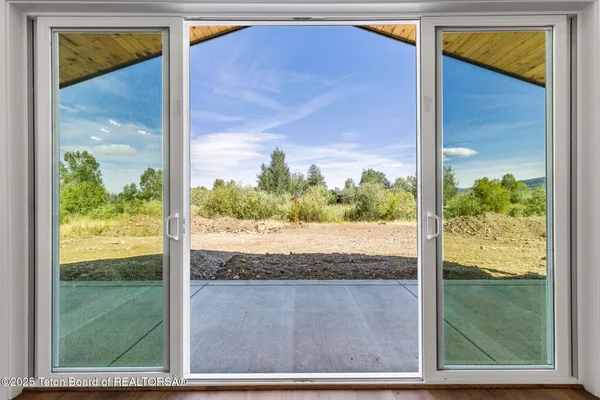 $1,065,000 | 228 Lakewood Road, Victor, ID 83455