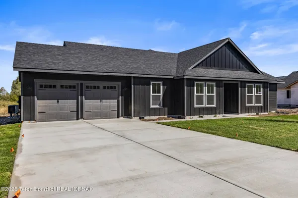 $1,065,000 | 228 Lakewood Road, Victor, ID 83455