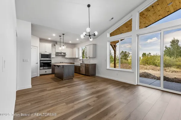 $1,065,000 | 228 Lakewood Road, Victor, ID 83455