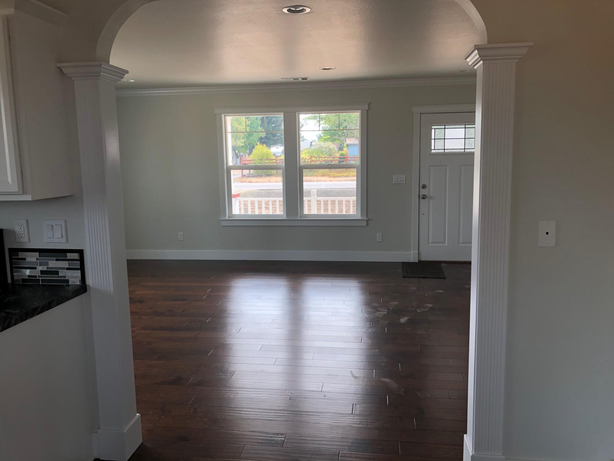 2720 Leonard Road Grants Pass, OR 97527 - Photo 11 of 30 IMG_1327