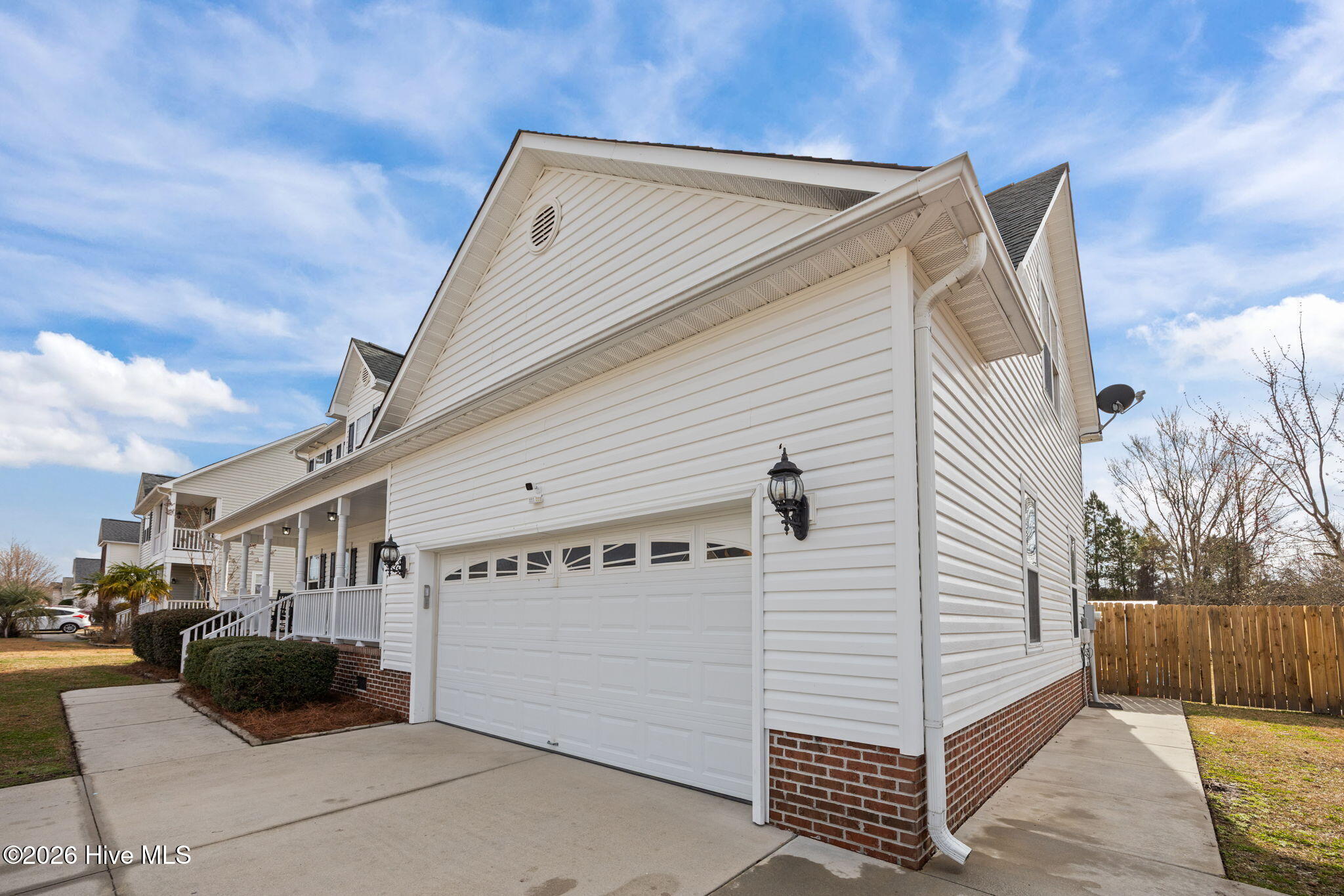 211 Windham Lane Jacksonville, NC 28540 - Photo 4 of 51 45-web-or-mls-211 Windham Ln. 104